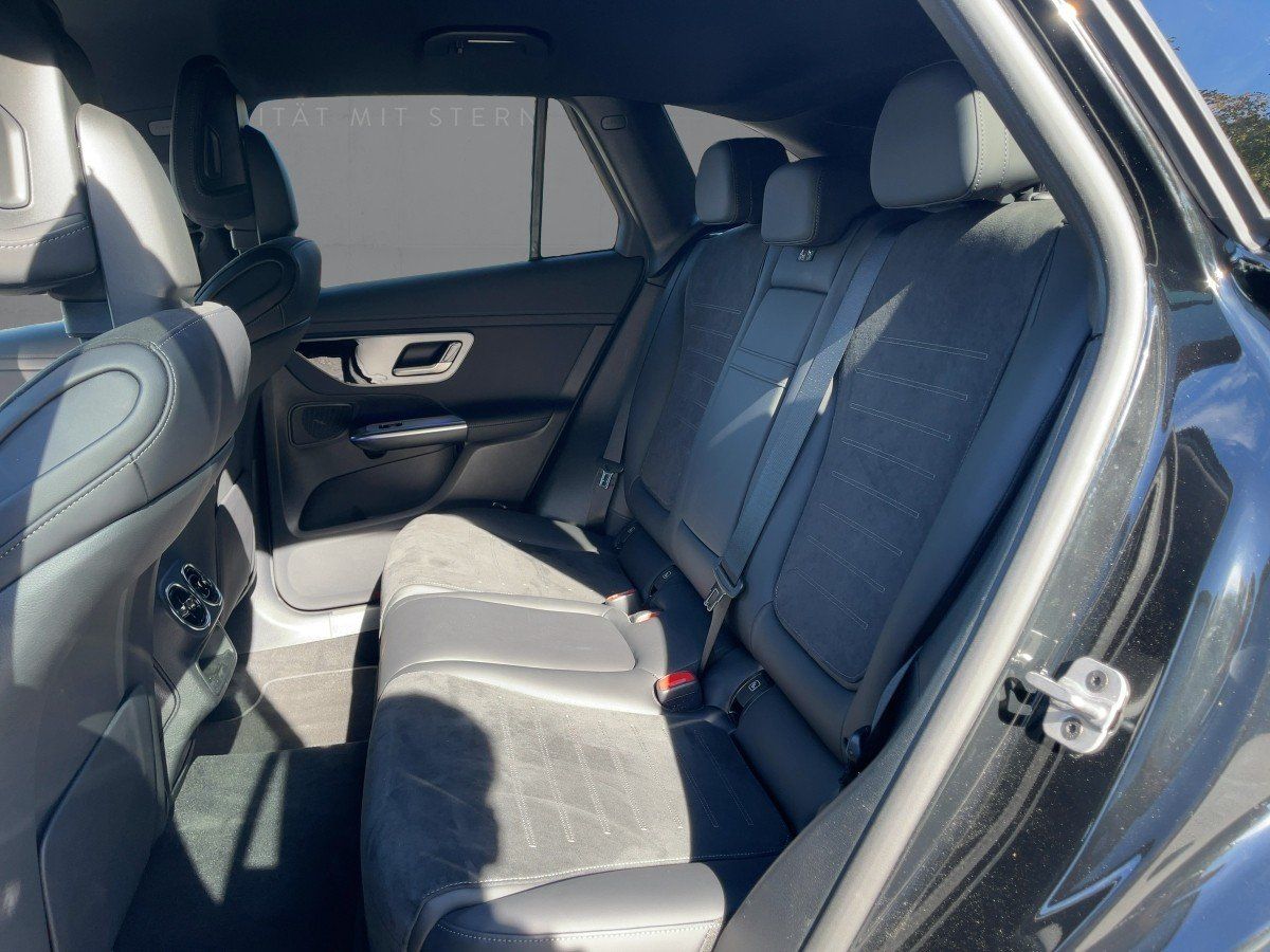 Fahrzeugabbildung Mercedes-Benz GLC 220 d 4M AMG/Night/360°/Digital-Light/AHK