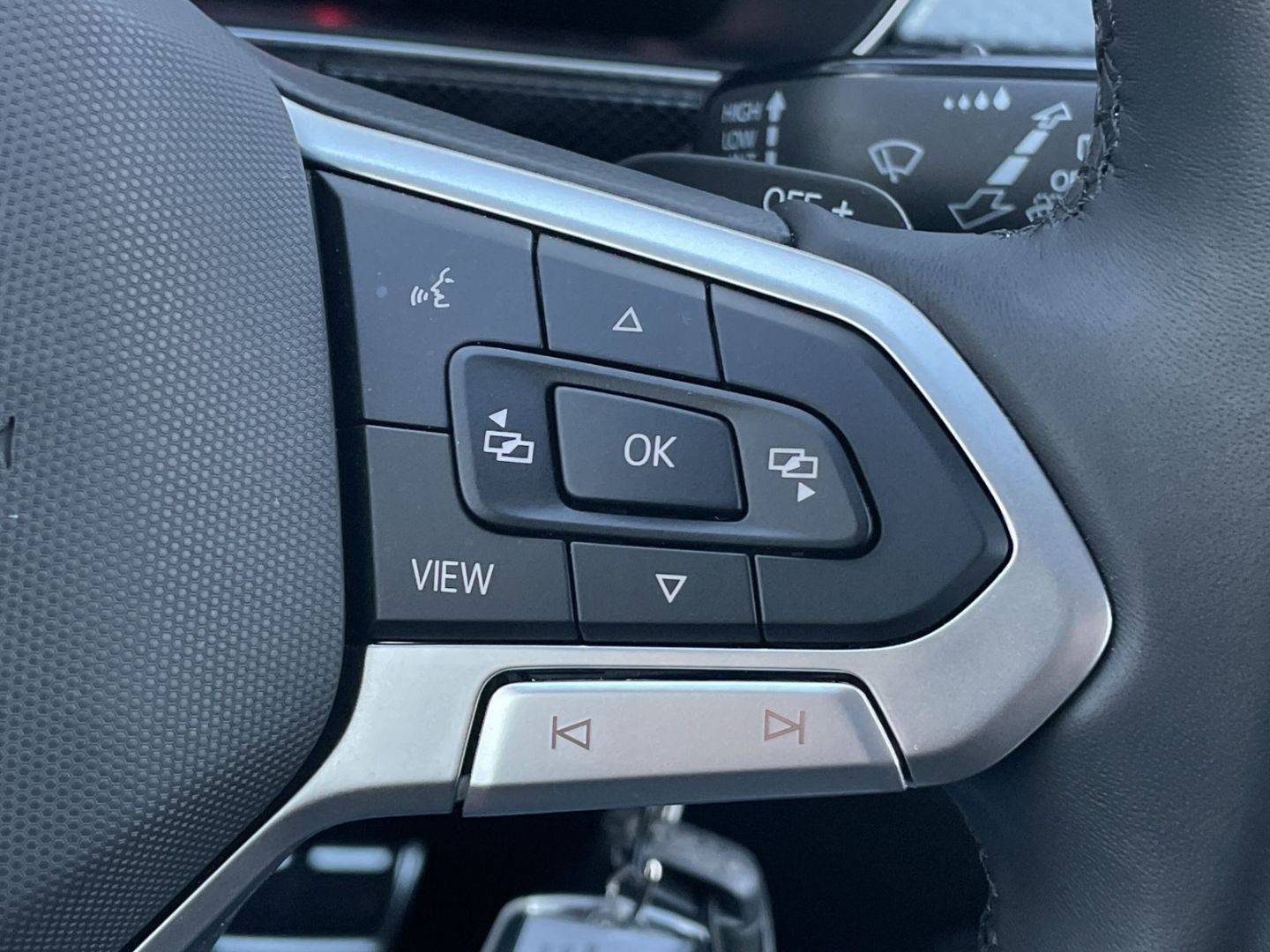 T-Cross 1.0 TSI DSG Goal AHK/Kamera/Navi/ACC/LED