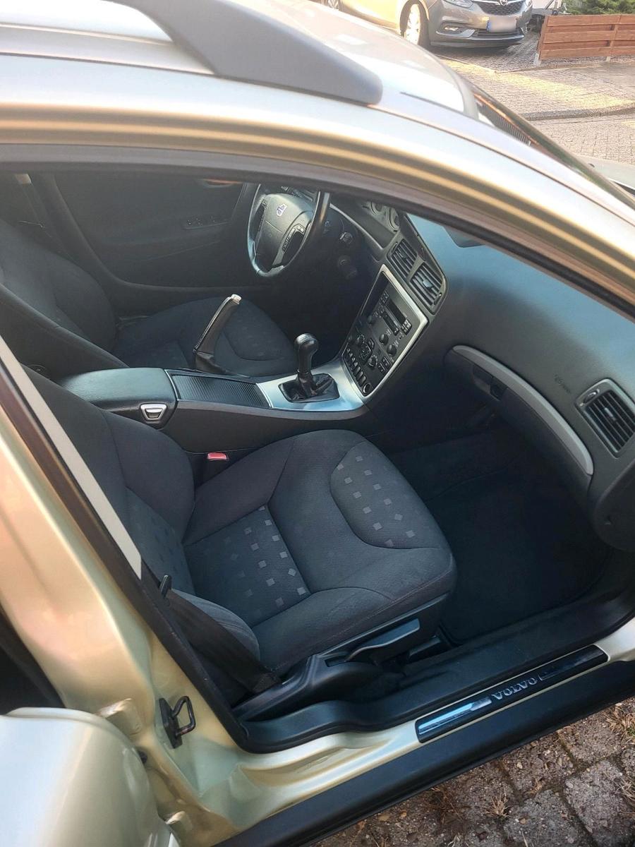 Volvo V70 2005 — photo 6
