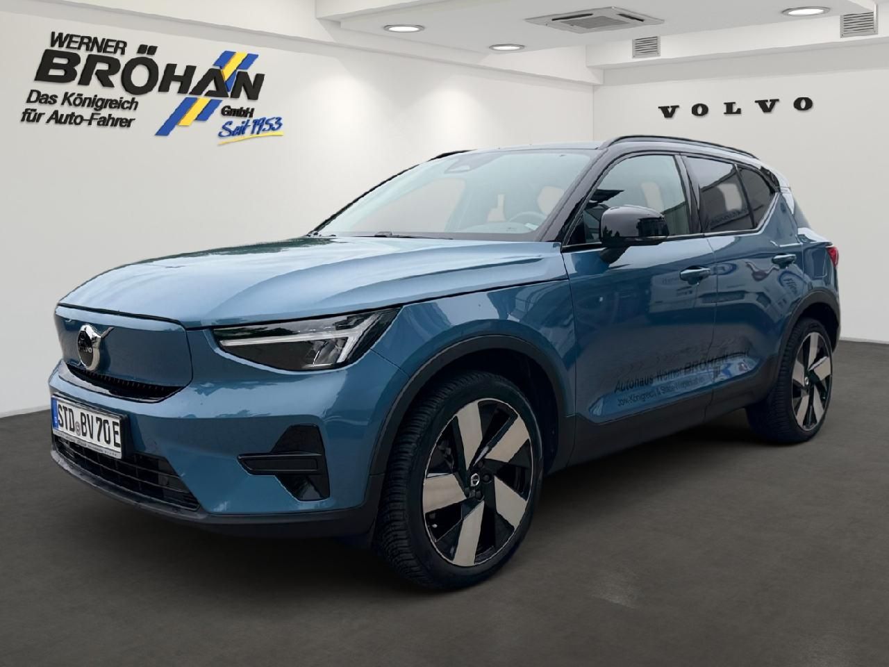 Fahrzeugabbildung Volvo XC40 Single Engine Plus RWD