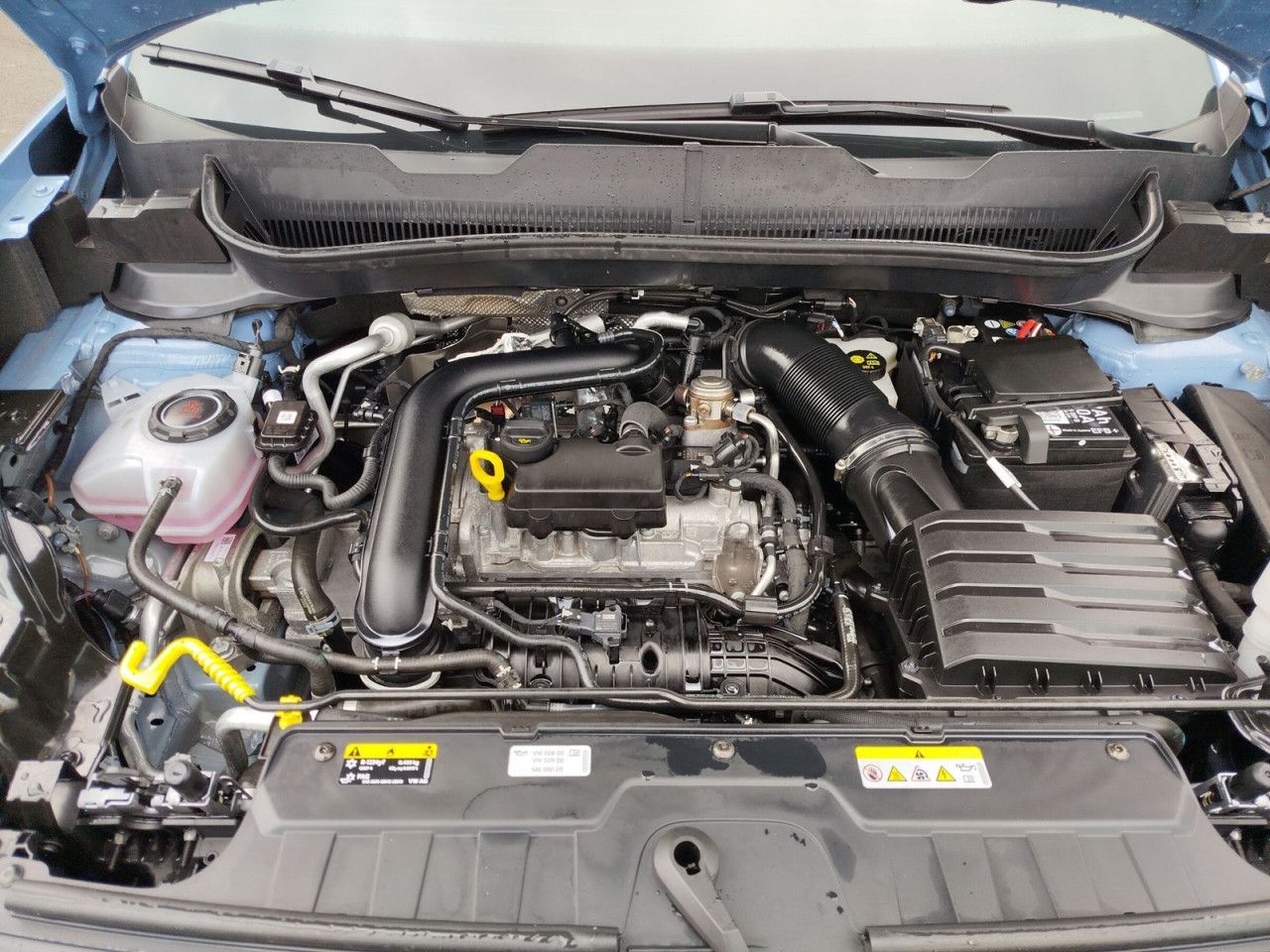 Fahrzeugabbildung Volkswagen T-CrossR-Line 1.0 TSI 85 kw 7-Gang DSG