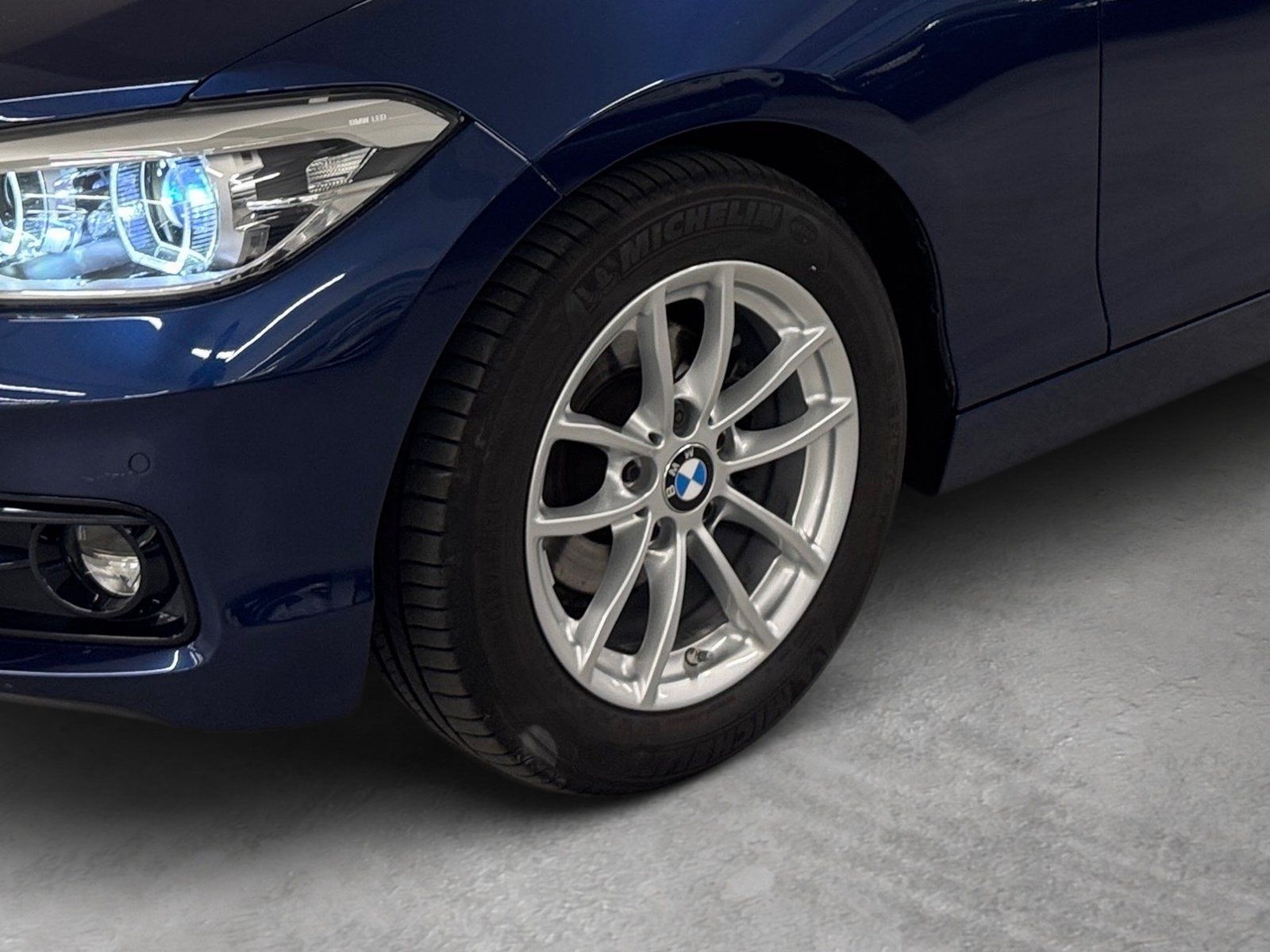 Fahrzeugabbildung BMW 116 i Sport Line*Navigation*PDC*Sitzheizung*LED*