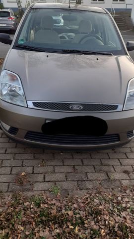 Ford Fiesta 1.4 16V Ghia Edition