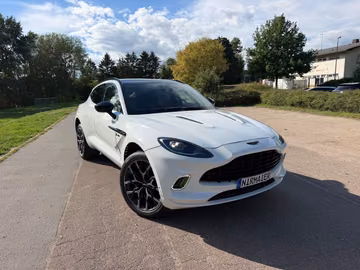 صورة 1 لـ 2020 Aston Martin DBX