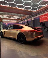 Porsche Panamera 4 -