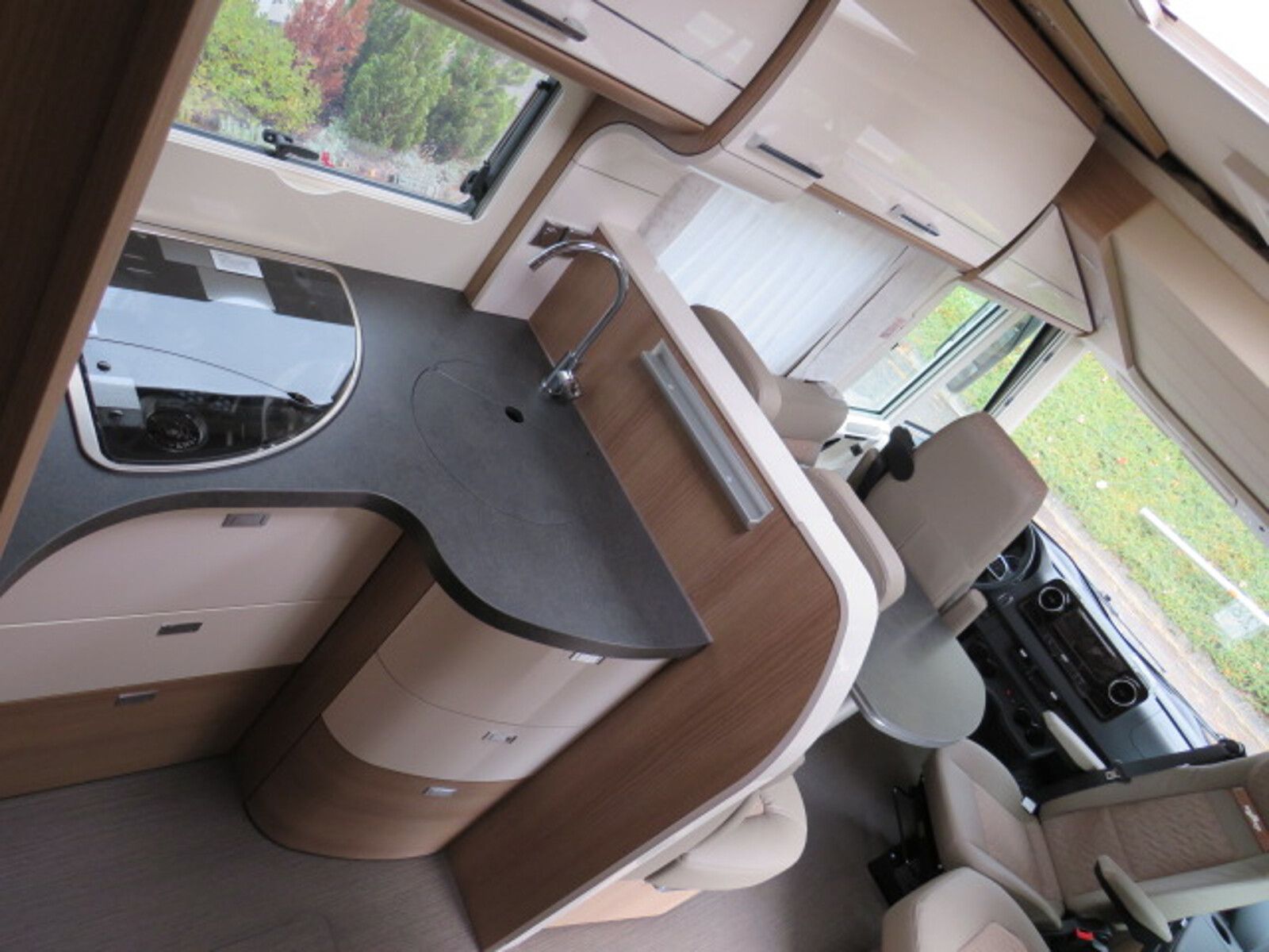 Fahrzeugabbildung Carthago c-tourer I  149 LE Mark/SAT/Dach-Klima/Hubstütz.