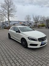 Mercedes-Benz A 250 AMG Line DCT - Mercedes-Benz Gebrauchtwagen Privatanbieter