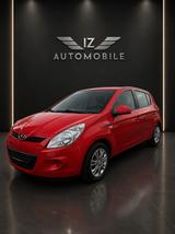 Hyundai i20 Edition 20 / 8 Fach bereift - Hyundai mit Diesel-Antrieb: Kleinwagen