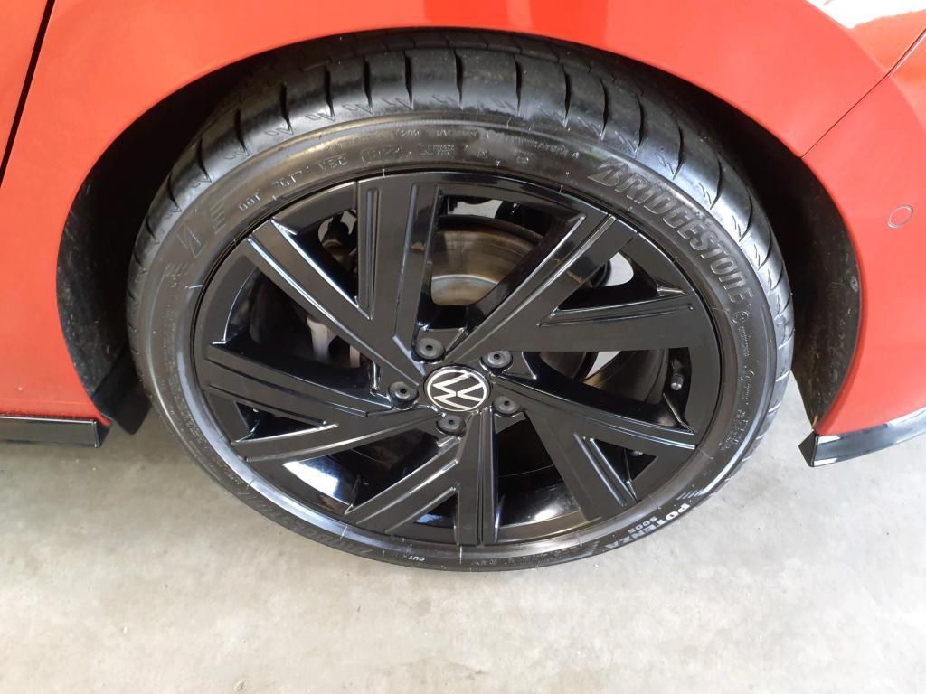 Volkswagen Golf R-Line 1.5 eTSI DSG Pano*RFK*PDC*Tempo*NAV
