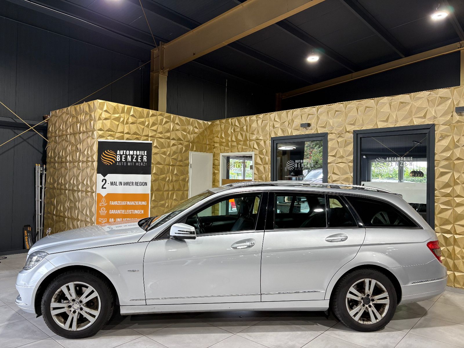 Fahrzeugabbildung Mercedes-Benz C 220 T-Modell T CDI/8-FACH/PANO/SHZ/AUTOMATIK/