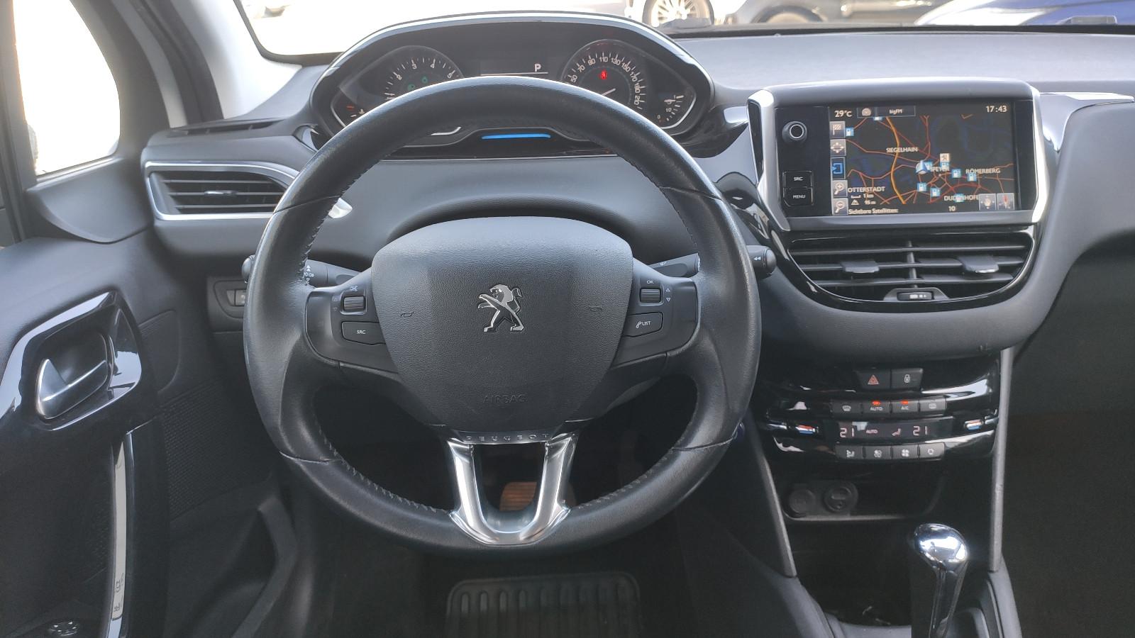 Peugeot 208 Automatik*NAVI*Klimaauto.*SHZ*BT*ALU*Allwett