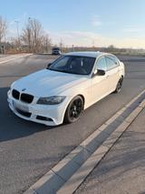 BMW E90 330d M Paket ab Werk LCI N57 - BMW 330: 330d E90