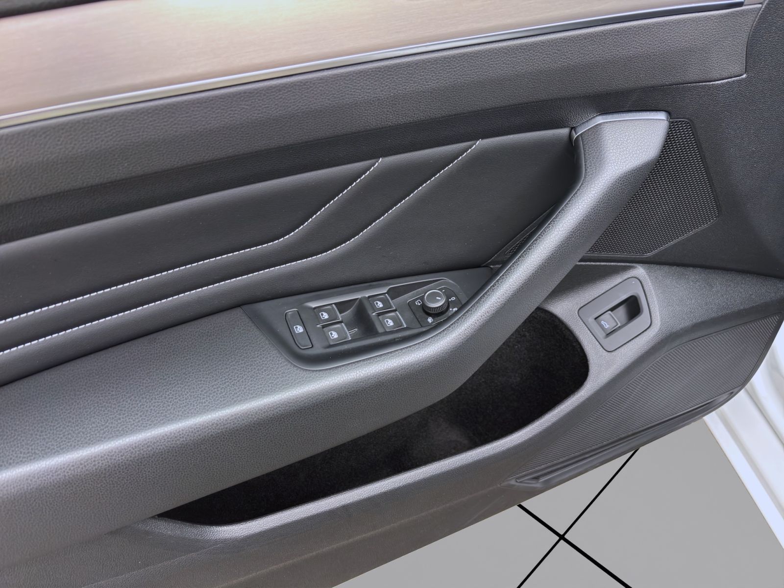 Volkswagen Passat Variant - Bild 10