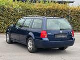 Volkswagen Golf IV 1.6 Variant Highline - Volkswagen Golf aus 2004: Kombi