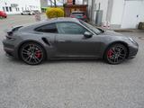 Porsche 911 Turbo - Porsche 992: Grau, Vollleder