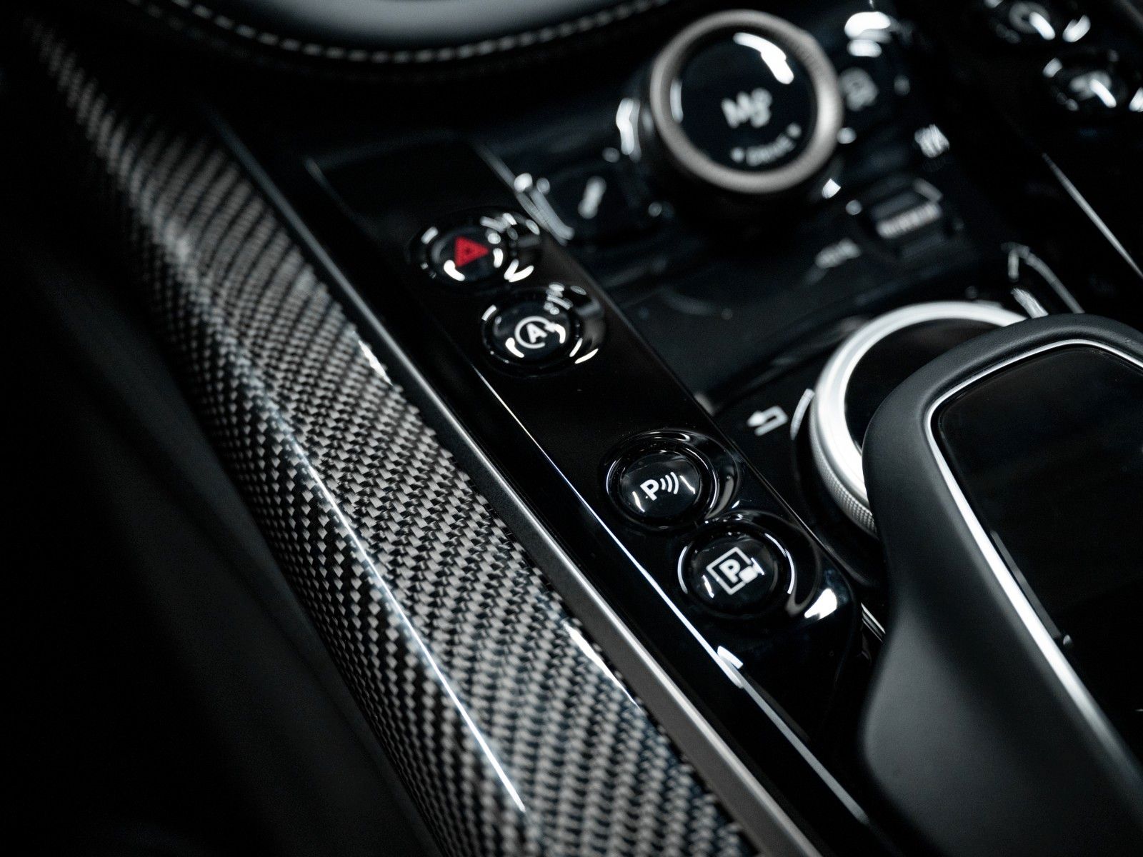 Aston Martin DBX 707 *Carbon*Sitzbelüftung*ACC*360*DesignPack foto 24