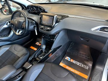 Peugeot 2008 Allure *Pano*Xenon*Navi*