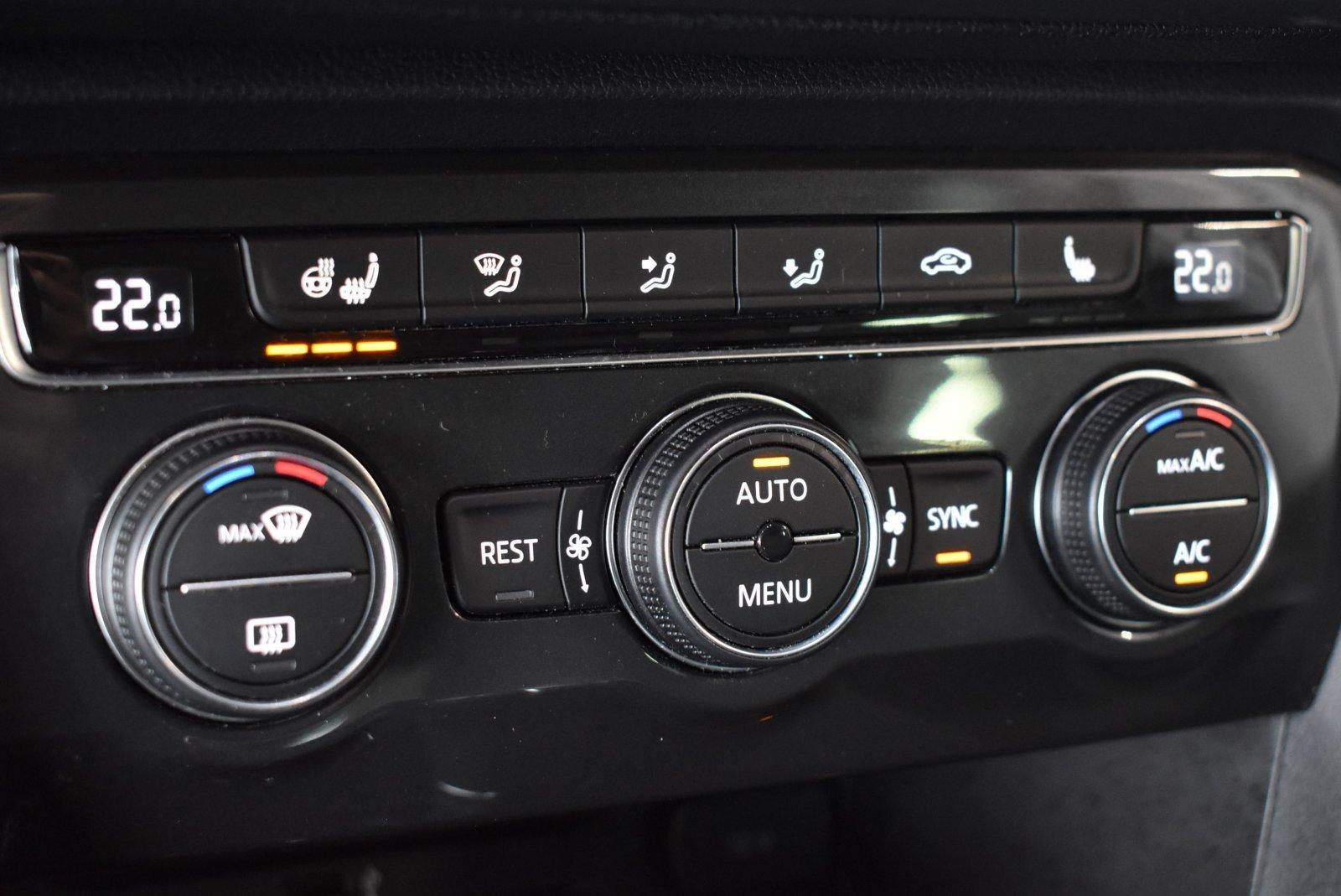 Volkswagen Tiguan 2.0 TDI DSG Highline AHK APP DAB