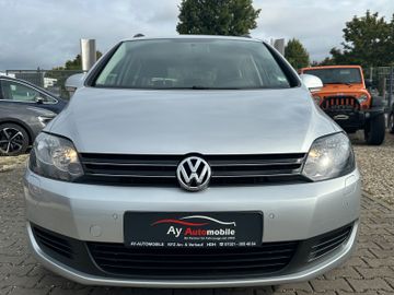 Volkswagen Golf - 8