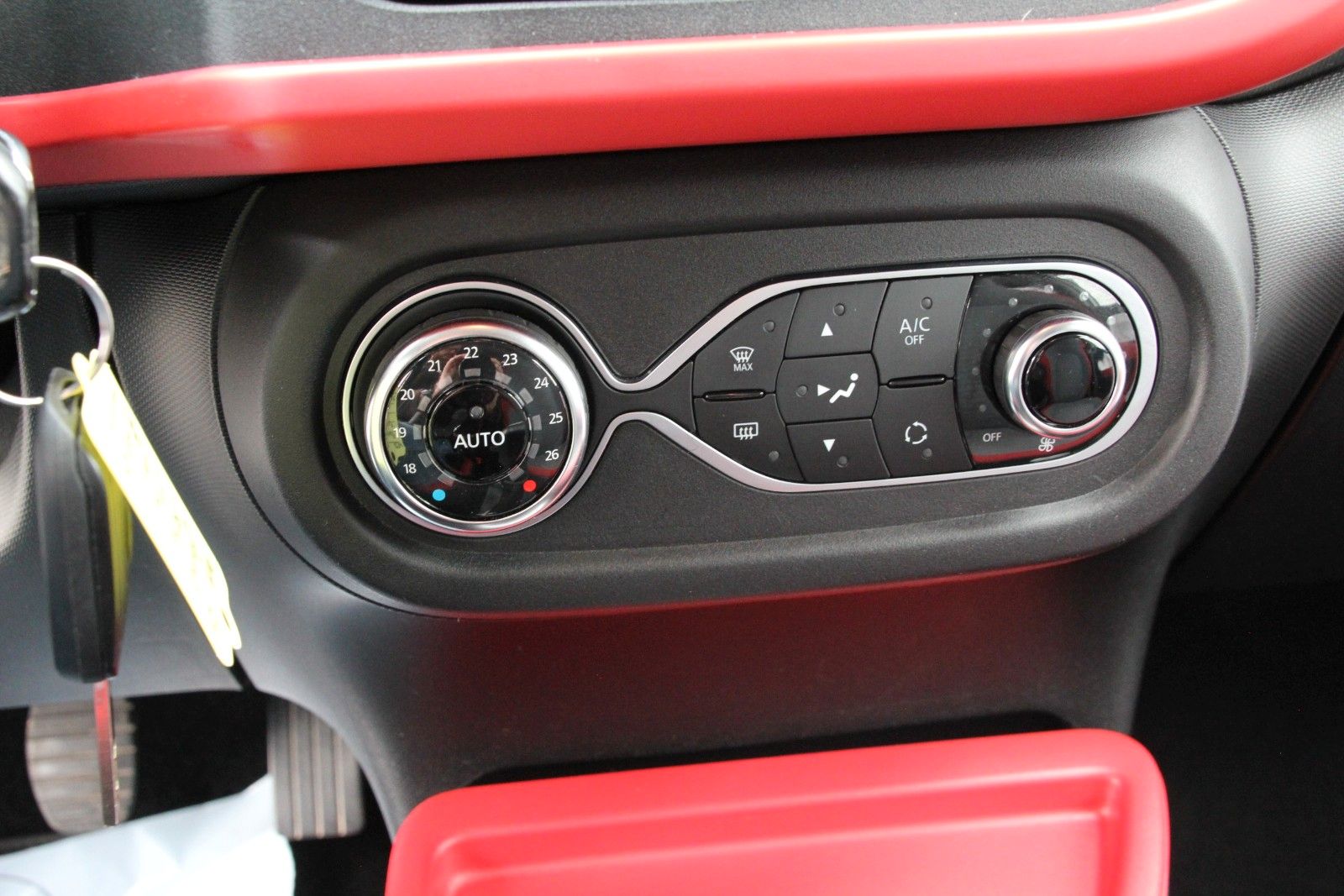 Fahrzeugabbildung Renault Twingo Chic 1.0 SCe