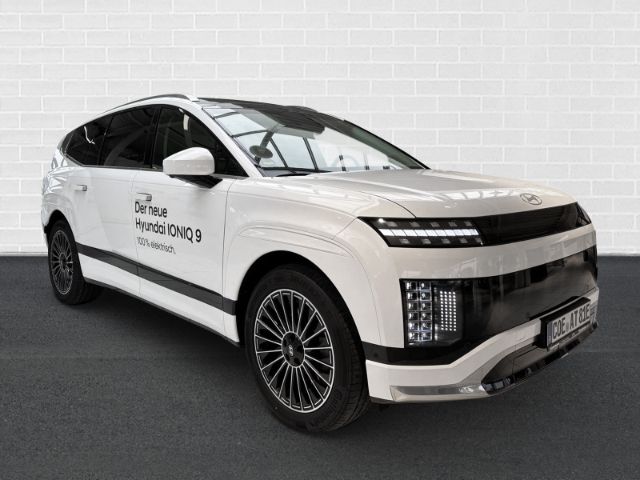 IONIQ 9 UNIQ 110kWh 4WD 6-SITZER+NAVI+360 GRAD K