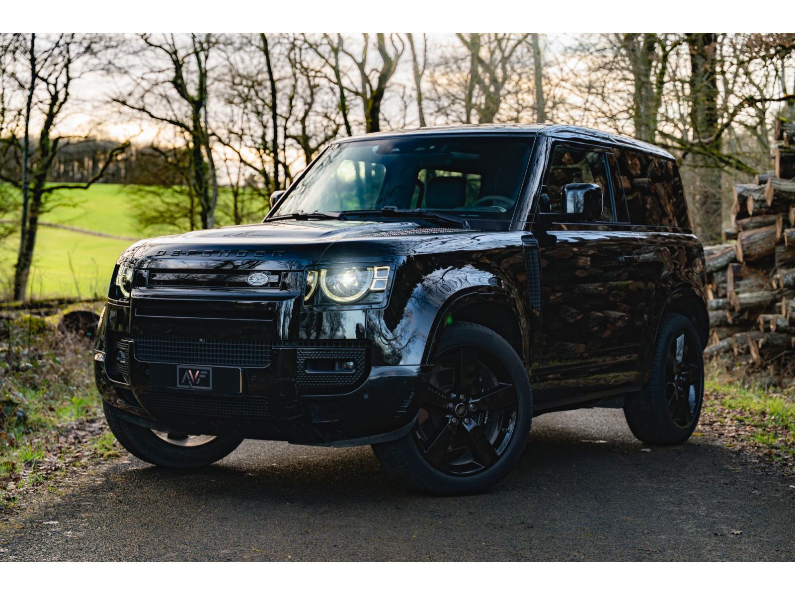 Land Rover Defender 90 P525 / EXTENDED BLACK