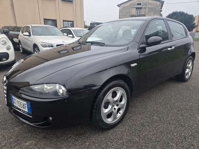 Alfa Romeo 147 147 5p 1.6 ts 16v 73000 KM