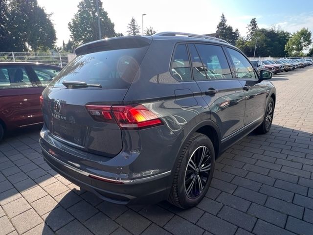 Tiguan 2.0 TDI DSG ACTIVE NAVI AHK LED Kamera Ke