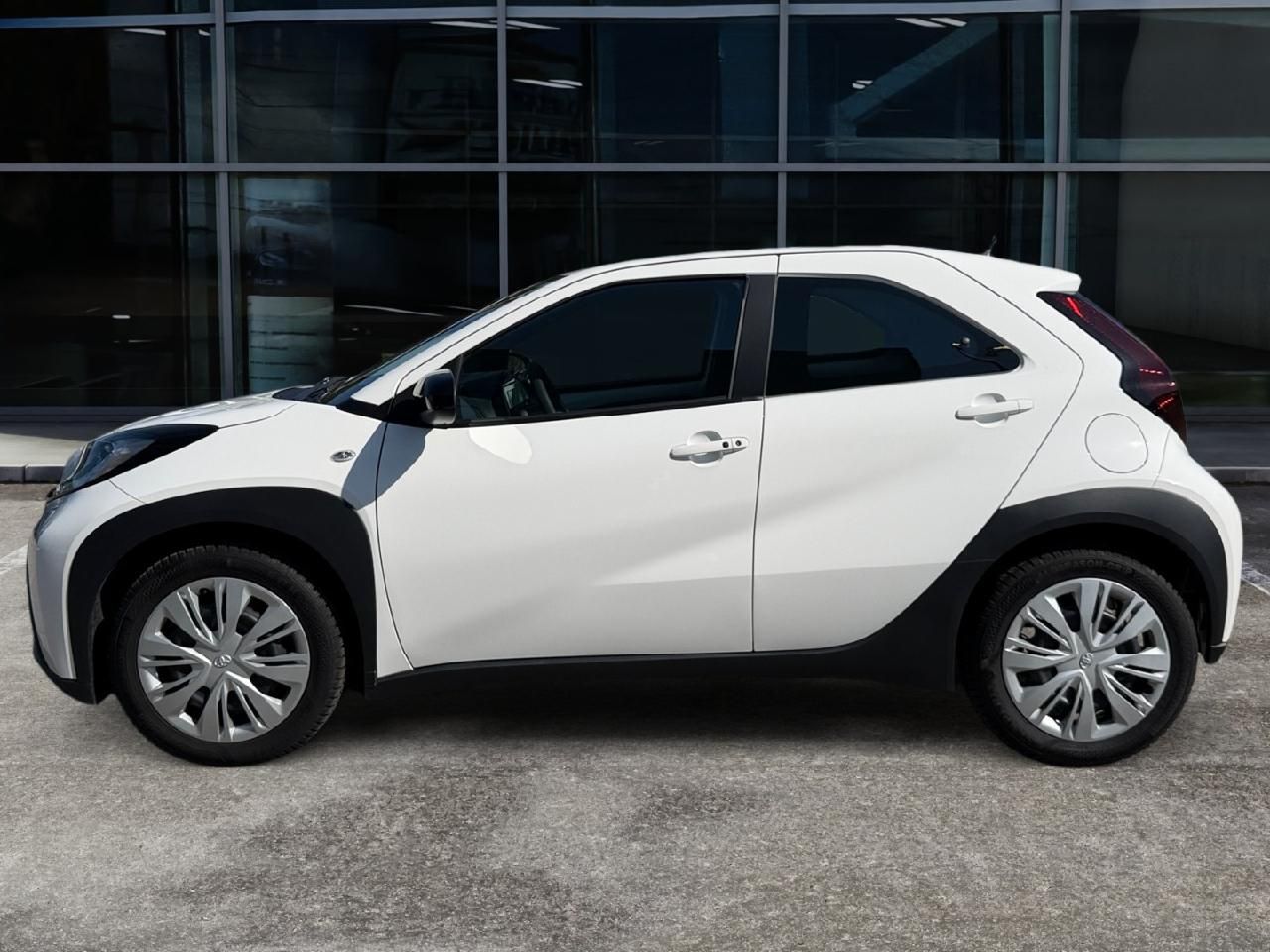 Fahrzeugabbildung Toyota Aygo X Play