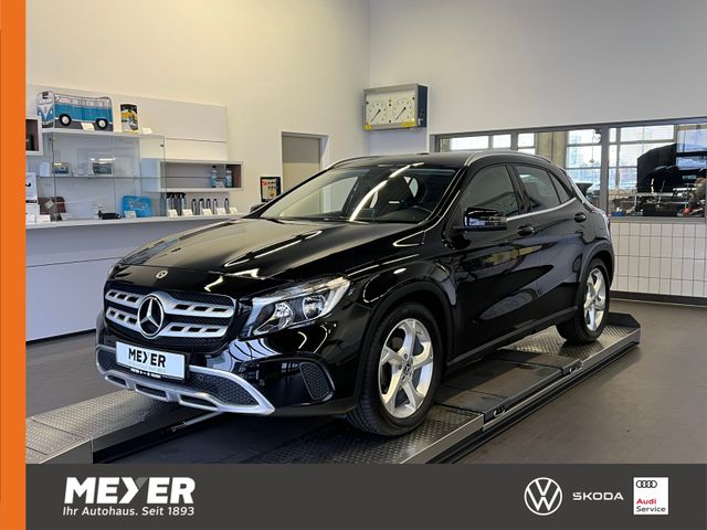 Mercedes-Benz GLA 180 Urban DCT *AHK, LED, Navi, Kamera, 18''-