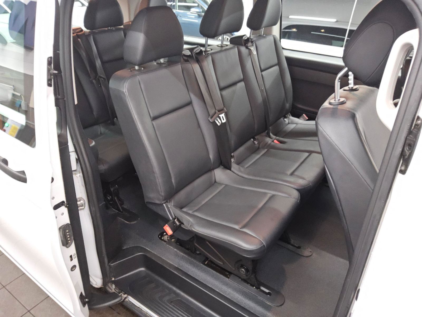 Mercedes-Benz Vito Tourer 114 CDI extralang 8-Sitze Leder Navi foto 12