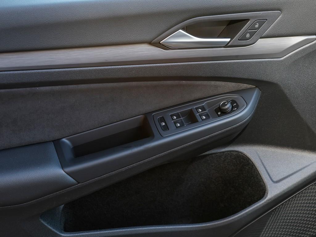 Volkswagen Golf VIII Style 1.5 eTSI DSG Einparkhilfe, Sitzh, миниатюра 15