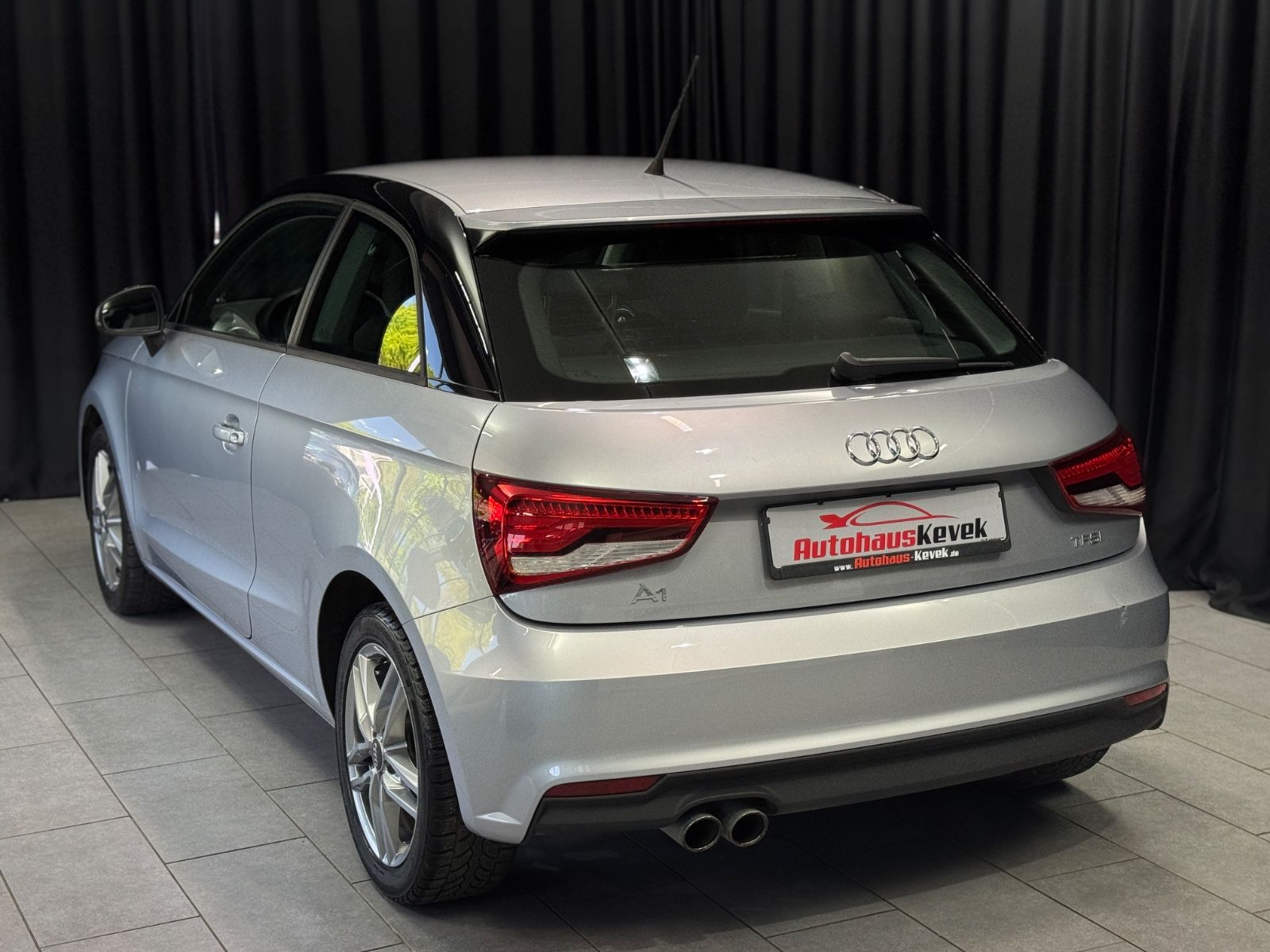 Fahrzeugabbildung Audi A1 1.4 TFSI Sport|BI-XENON|150 PS|SPORTSITZE|