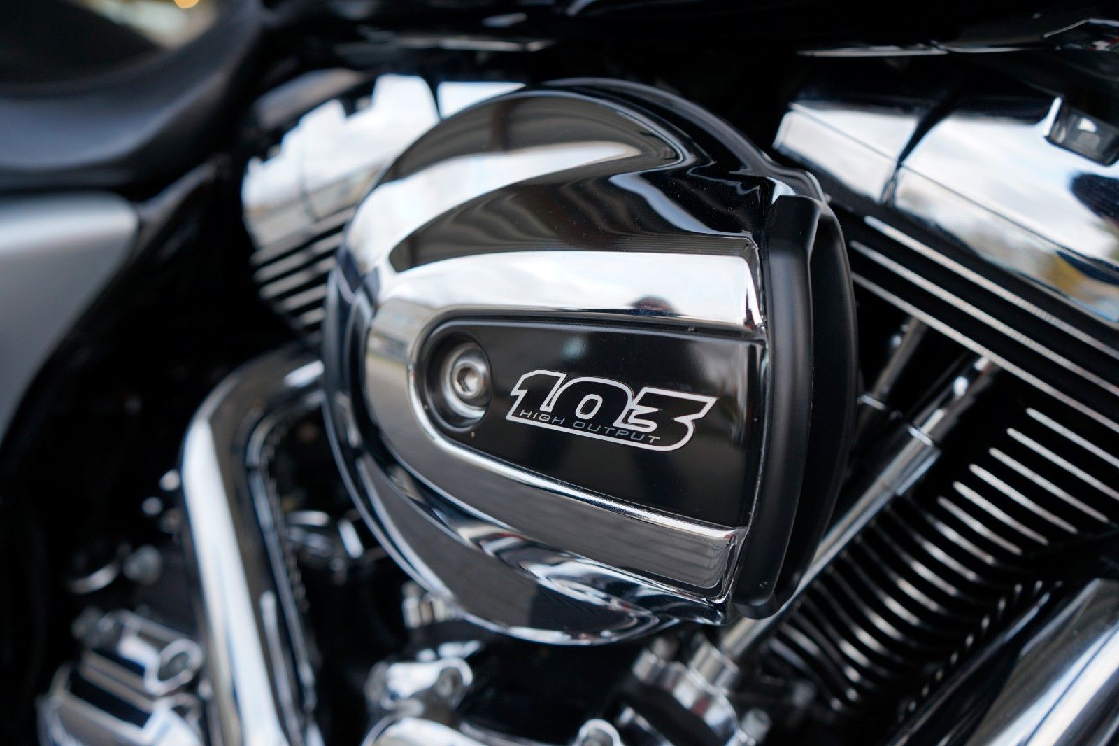 Fahrzeugabbildung Harley-Davidson Road King Classic mit Jekill & Hyde, Ape Lenker