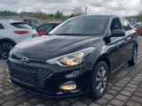 Hyundai i20 Advantage*APP*KAM*SHZ*GRA*PDC*KLIMA* - Hyundai i20: Advantage