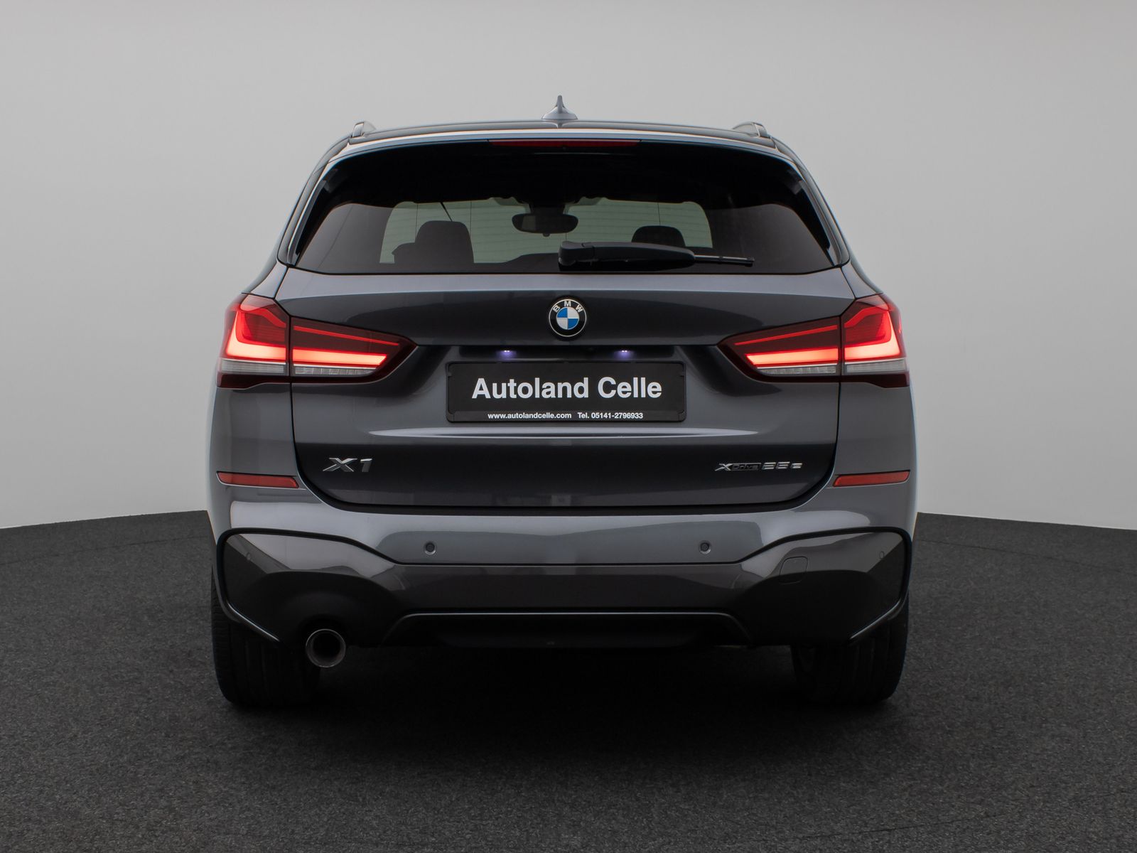 Fahrzeugabbildung BMW X1 xD25e M Sport Panorama Kamera HUD DAB HiFi