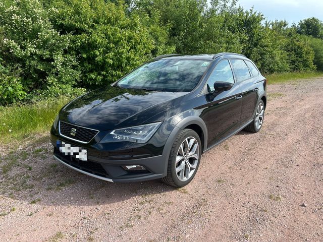 SEAT Leon X-PERIENCE 2.0 TDI 135kW S.&amp;S. 4Dri. DS...