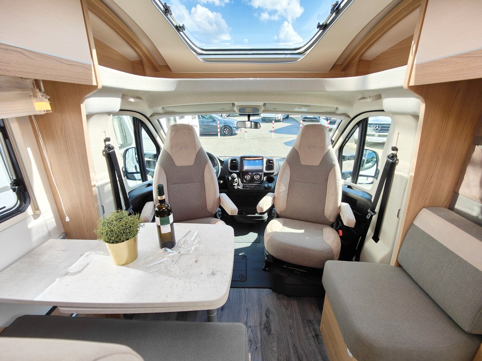 Fahrzeugabbildung LMC Cruiser V 646 G Autom. - JETZT 16.439 € SPAREN -