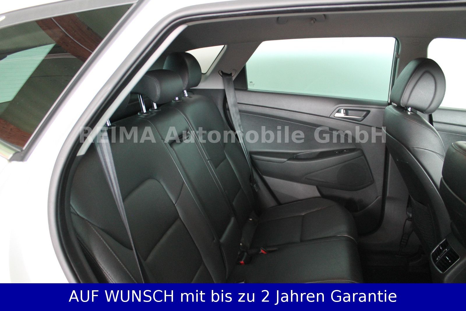 Fahrzeugabbildung Hyundai Tucson 1,7D blue Premium 2WD, Automatik, Xenon