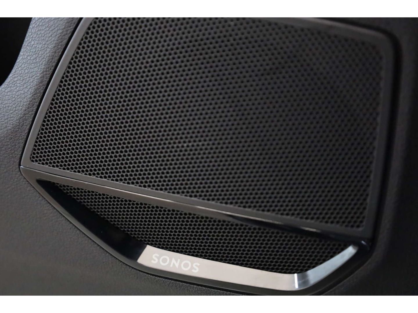 Audi Q3 45 TFSI e S line AHK/Pano/Matrix/NAV/Sonos foto 21