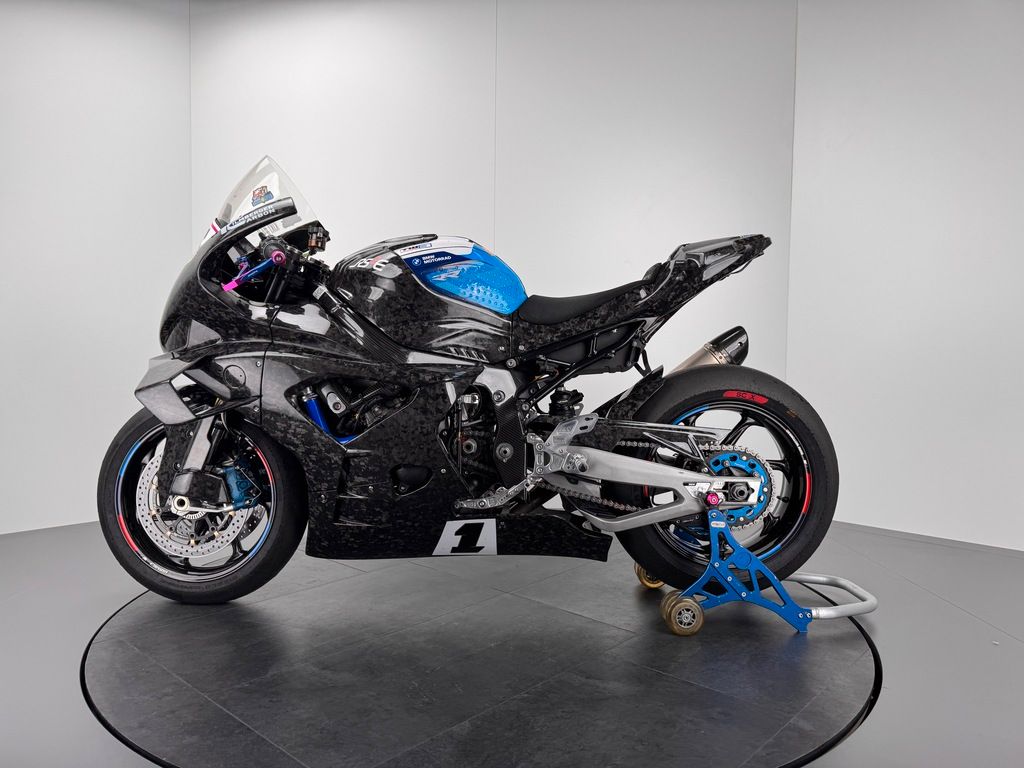 Fahrzeugabbildung BMW M 1000 RR *DAVID DATZER *IRRC CHAMPION BIKE