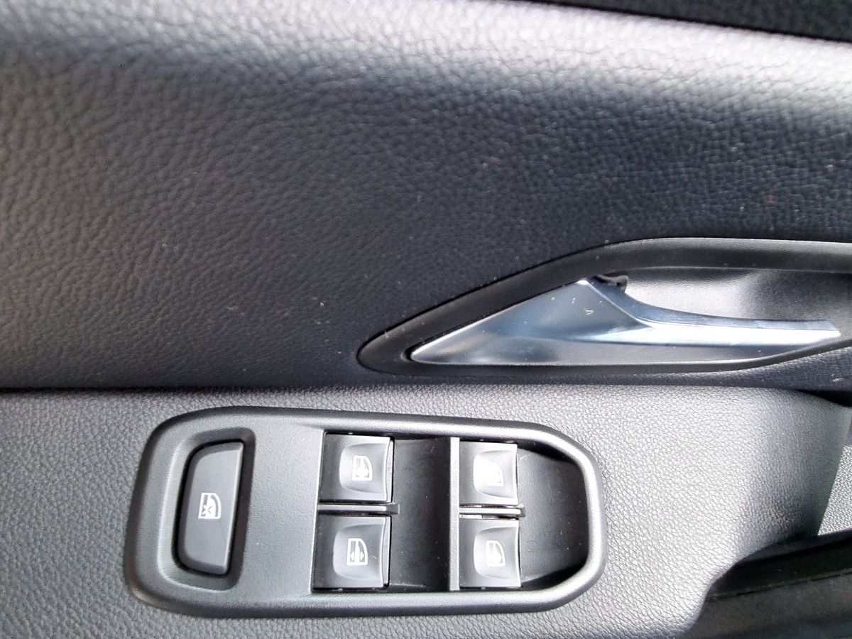 Fahrzeugabbildung Dacia Duster Prestige+ TCe 130