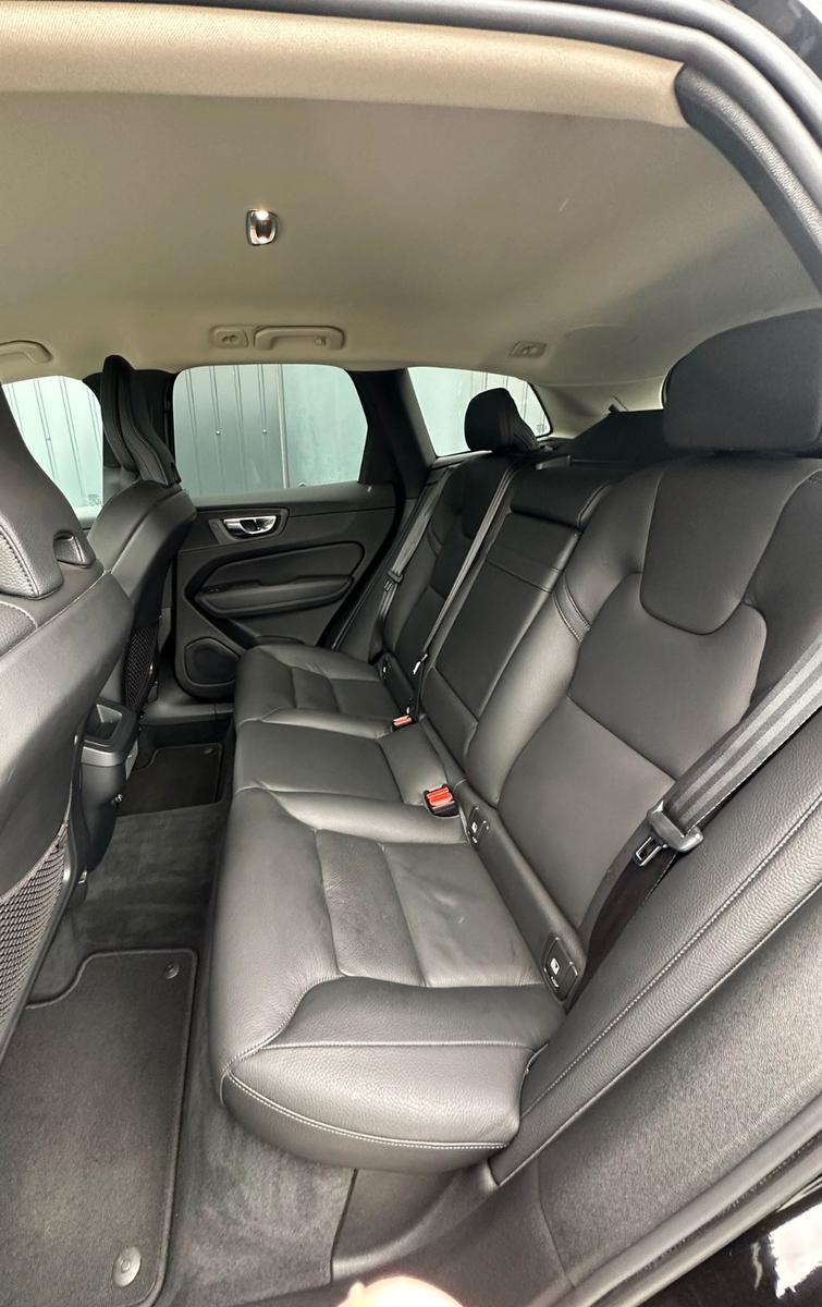 Volvo XC 60 Inscription 2WD*SHZ*Navi*Vollleder*LED*