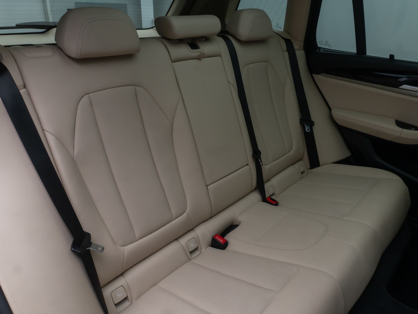 Fahrzeugabbildung BMW X3 xD30d H/K DAB Kamera Leder Panorama MSport