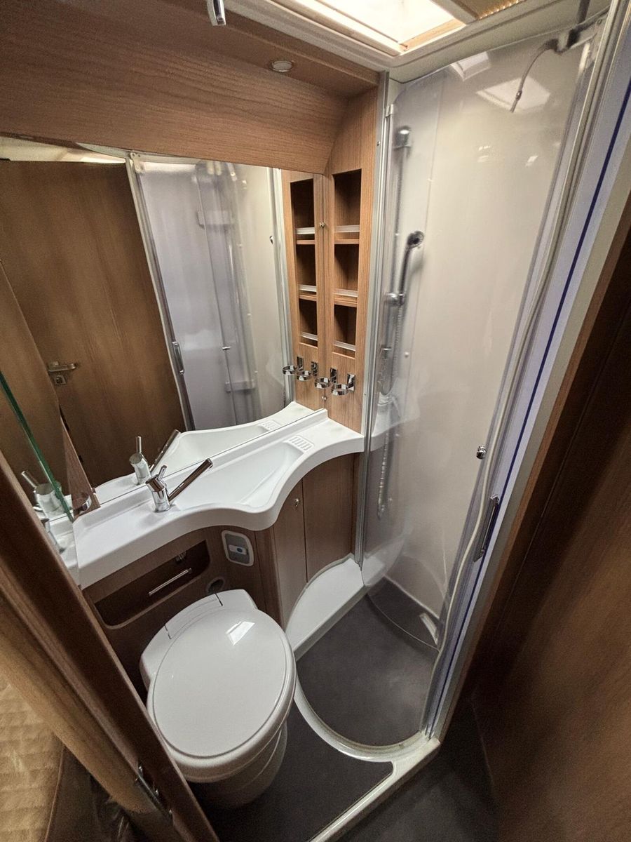 Fahrzeugabbildung Malibu I 430 KB LE comfort Dachklima geschenkt