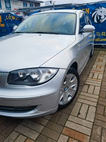 BMW 118 Baureihe 1 Lim. 118d*PDC