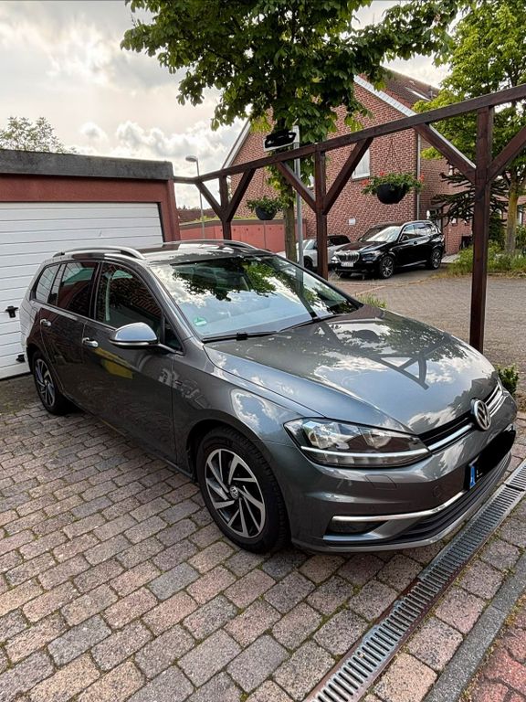 Image of Volkswagen Golf