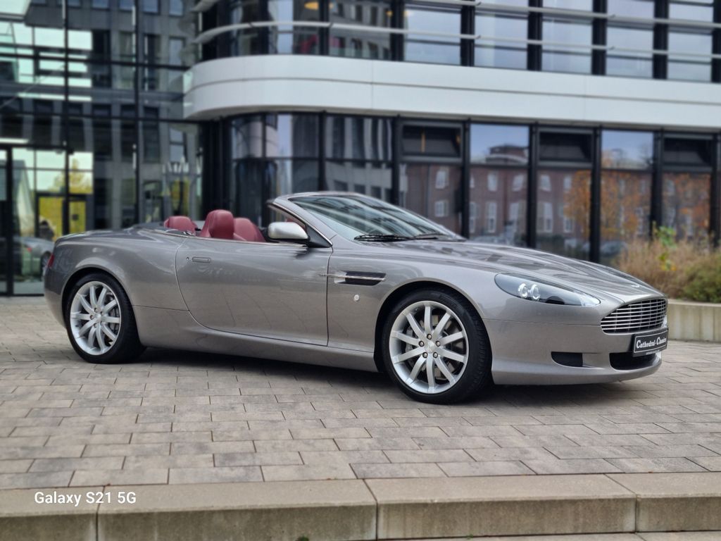Aston Martin DB9