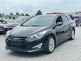 Hyundai i40 cw Premium * AUTOMATIK * - Hyundai i40 mit Benzin-Antrieb: Kombi, Automatik