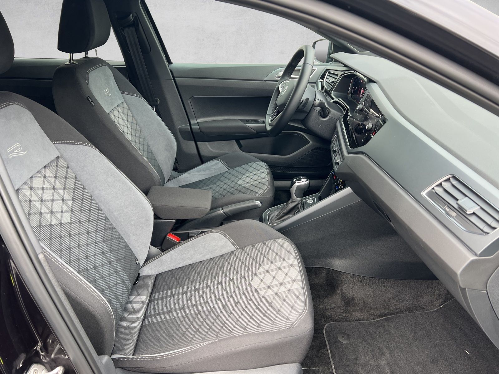 Polo R-Line 1.0 TSI DSG LED*Navi*ACC*Kamera